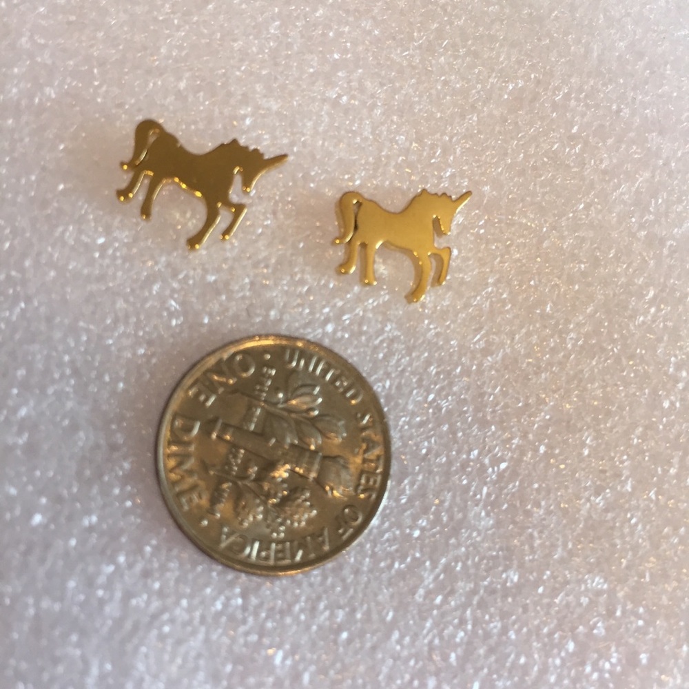 🦄 Unicorn studs awesome metallic earrings 🦄 - Picture 2 of 3